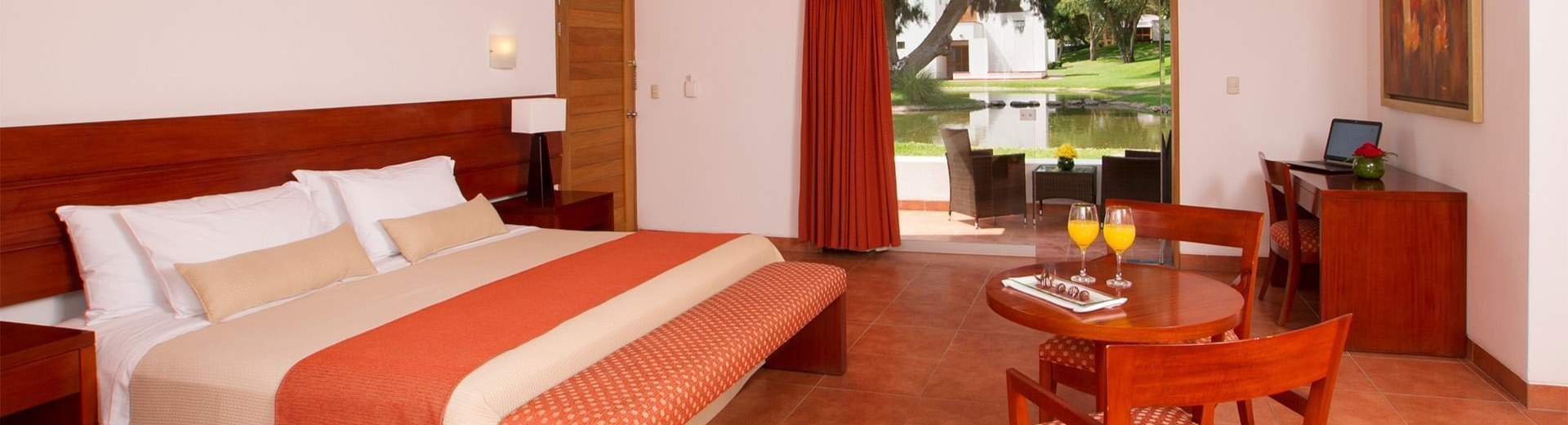 拉斯登納斯酒店