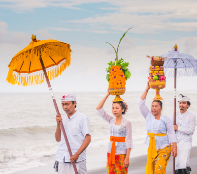 台北→峇里島→迎賓獻花→寧靜日前夕:Ogoh-Ogoh妖怪巡禮 (將開車沿途找尋妖怪)→Alila Manggis Check In (晚上有機會參與曼格斯村莊妖怪夜)