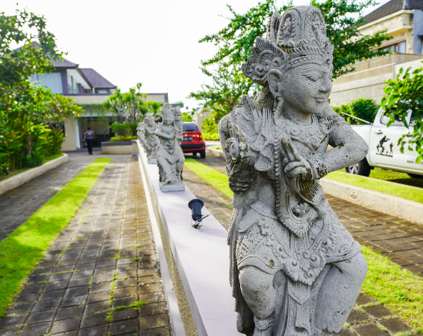 12/30 台北→峇里島→迎賓獻花→生猛海鮮風味餐→別墅CHECK IN (鈦美精心小活動~越夜越精彩^^)