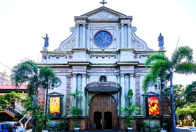 享受酒店內度假時光→海鮮風味餐→羅賓森百貨&超市逛逛買買→機場→馬尼拉→台北