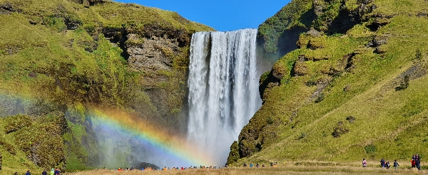 DAY4 賽爾福斯→塞里雅蘭瀑布→斯科加瀑布→黑沙灘(飛機殘骸/玄武岩壁) →維克→極光之夜