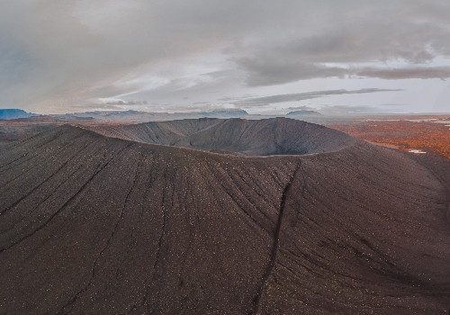 DAY11 火山地心探險(自費)→雷克雅維克市區觀光→冰島游泳館(體驗冰島游泳池文化)→極光之夜