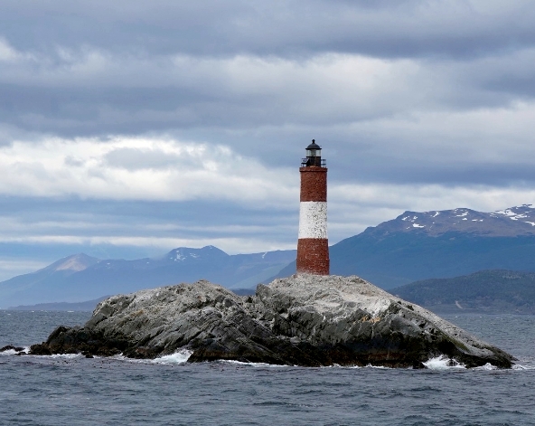 12/30 火地島一日遊【出海巡遊看企鵝】