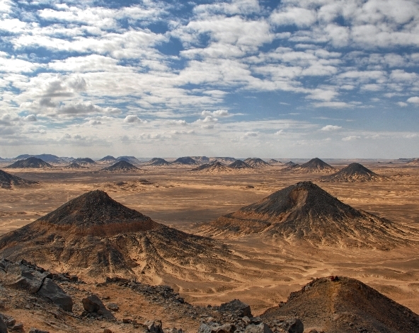 埃及旅遊-黑白沙漠