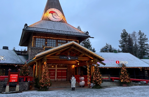 臥鋪火車→聖誕老人村→玻璃屋