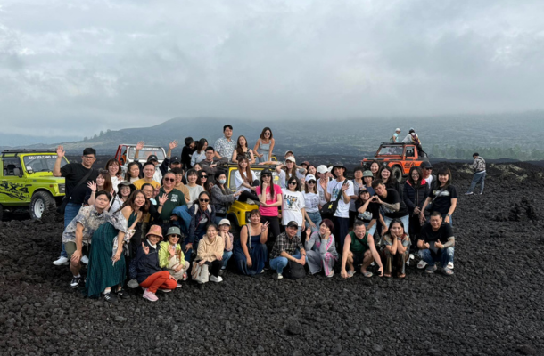 01/02 金塔瑪尼火山4X4日出之旅→德哥拉朗梯田→特色髒鴨風味餐→烏布市區(烏布皇宮/傳統市集/猴林路文創設計小店)