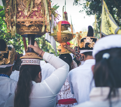台北→峇里島→迎賓獻花→寧靜日前夕:Ogoh-Ogoh妖怪巡禮 (將開車沿途找尋妖怪)→Alila Manggis Check In (晚上有機會參與曼格斯村莊妖怪夜)