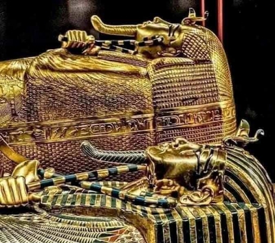 大埃及博物館Grand Egyptian Museum (圖坦卡門黃金面具)→國內航班飛亞斯文 (夜泊亞斯文五星瑞享酒店、不搭乘克難老舊夜鋪火車)