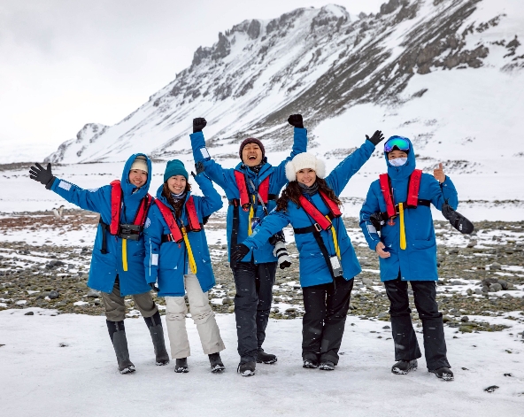 12/23 南極半島【登陸+巡航】