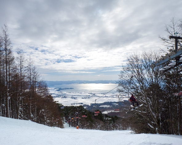 豬苗代滑雪團