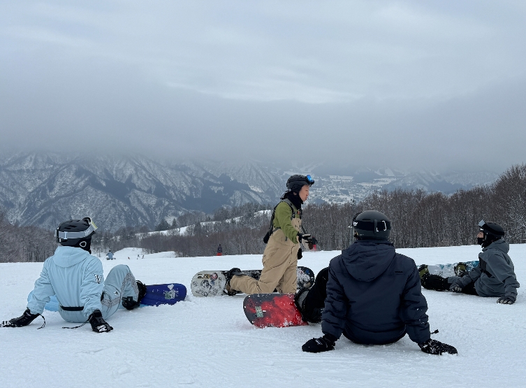 北海道滑雪團