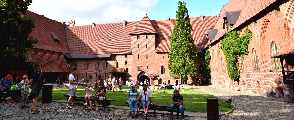 Day4 格但斯克 Gdansk – 馬爾堡 Malbork – 秘境城堡