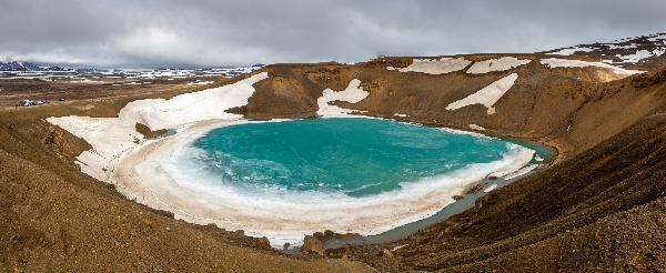 DAY7 米湖地熱谷→眾神瀑布→阿克萊里賞鯨船之旅(自費) 或 阿克萊里自由活動→極光之夜